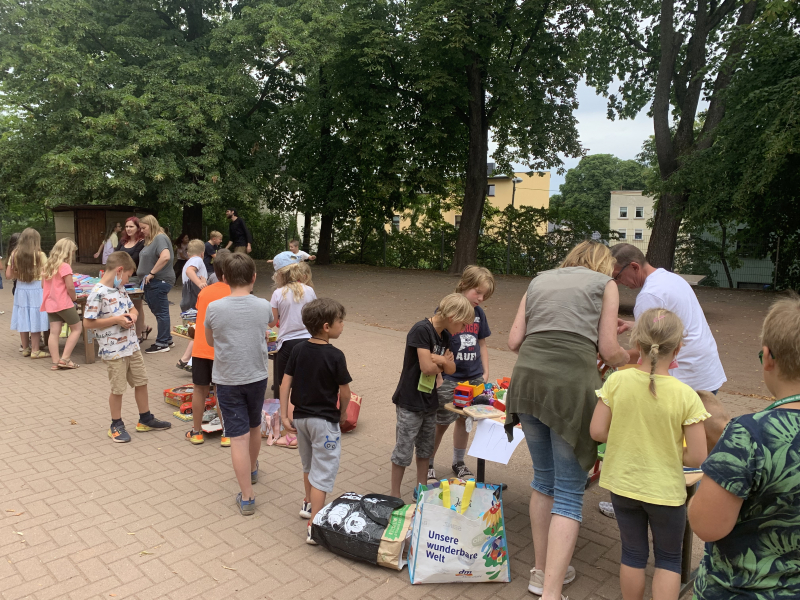 spielzeugbasar_10.jpg spielzeugbasar_10.jpg